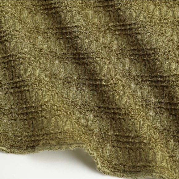 Cider medium sized green cropped cardigan. Never been worn, with tags - Picture 2 of 5